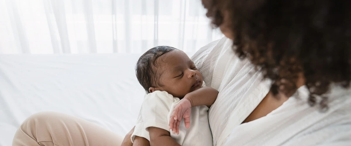 How much should a newborn baby sleep?