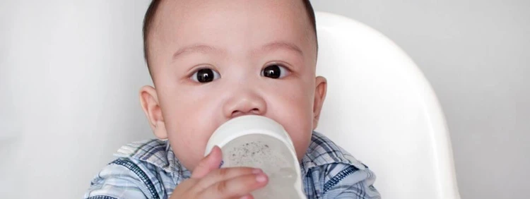 Your Essential Formula Feeding Guide