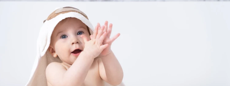 When Do Babies Clap?