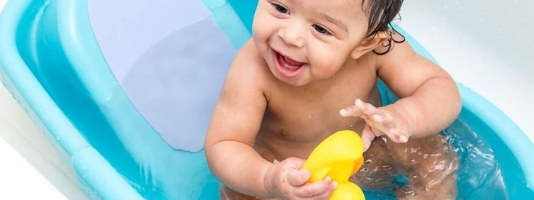 18 Best Baby Bath Tubs for Your Water Baby