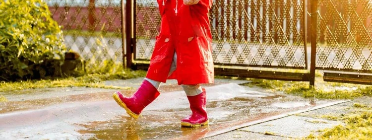 79 Refreshing Baby Names That Mean Rain