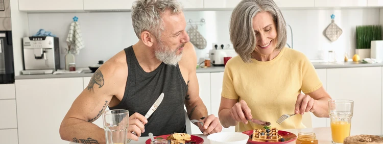 Menopause Diet: What to Eat and How it Helps